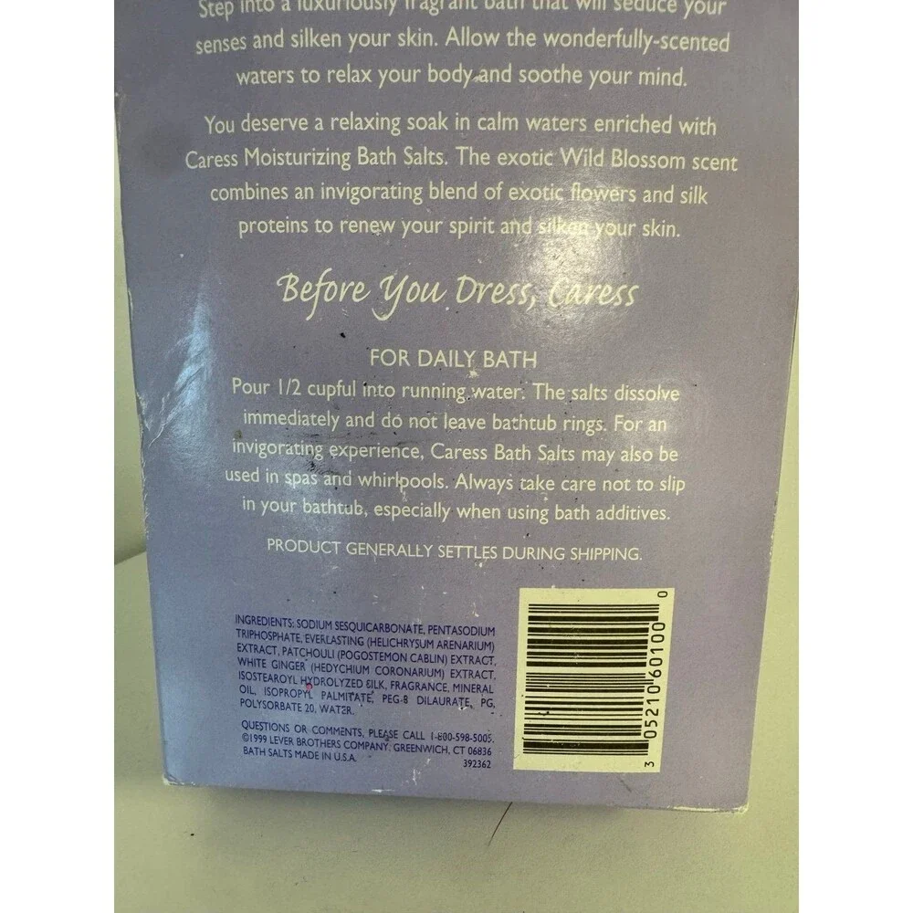 Caress Wild Blossom Moisturizing Bath Salts Floral New Rare Discontinued 1 Box